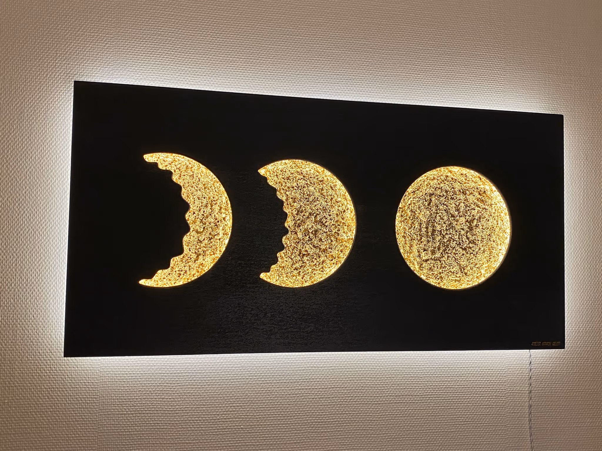 Zyklus One in Anthrazit Diamanteffekt mit Monden Bronze Deluxe, 140 x 80 cm, beleuchtet