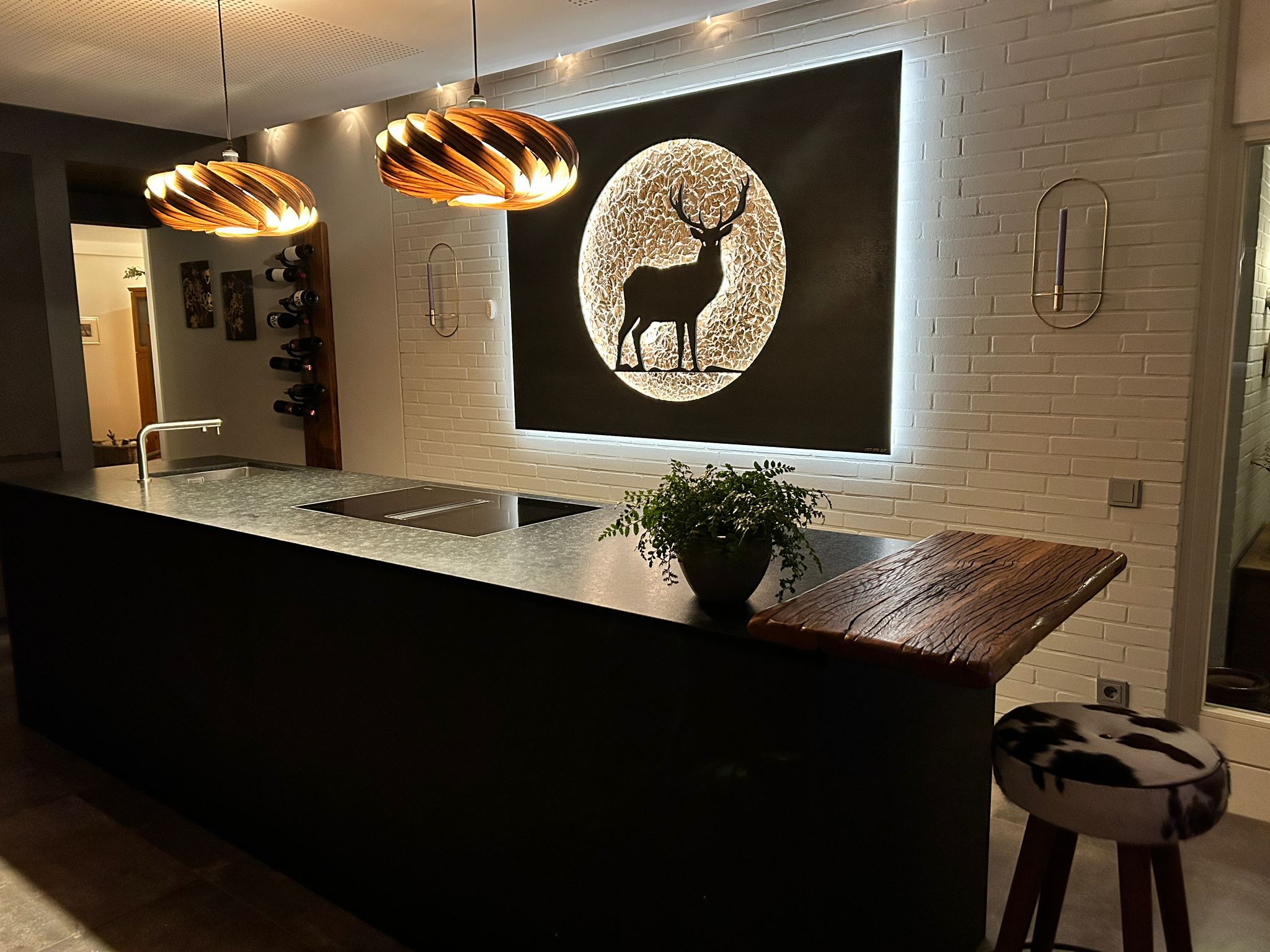 Hirsch in Brownie Diamanteffekt mit Motiv Gold Deluxe, beleuchtet
