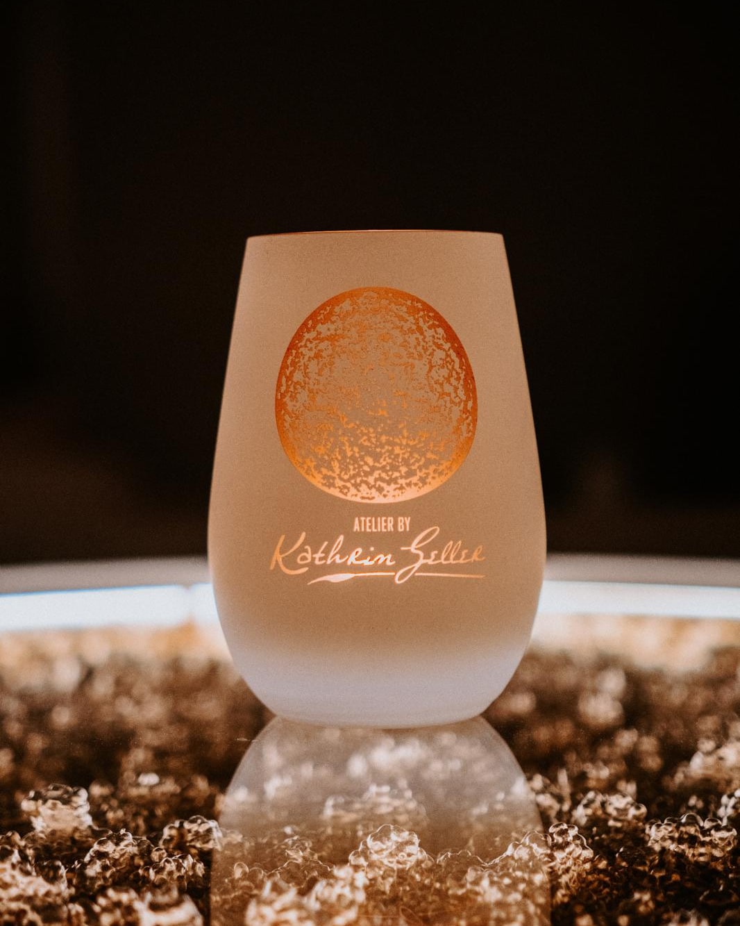 Teelicht Mond Weiß/Gold von Kathrin Geller