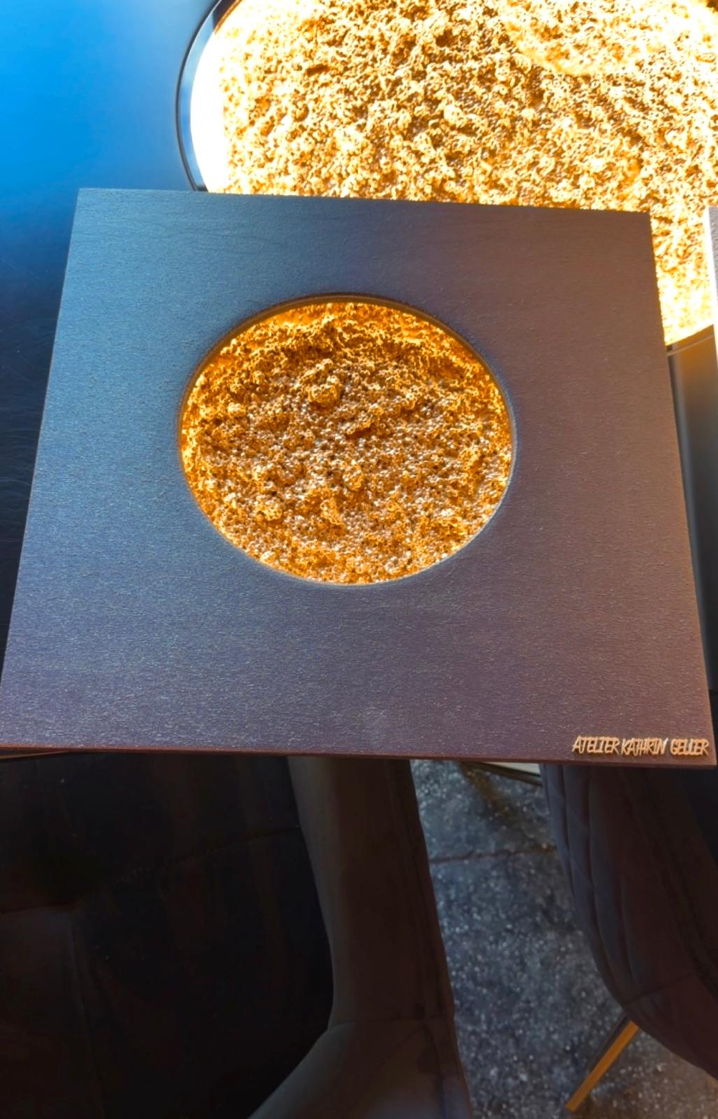 Mini-Sonnenmond 40 x 40 cm, Platte Mattschwarz, leuchtender Mond Klassisch Gold